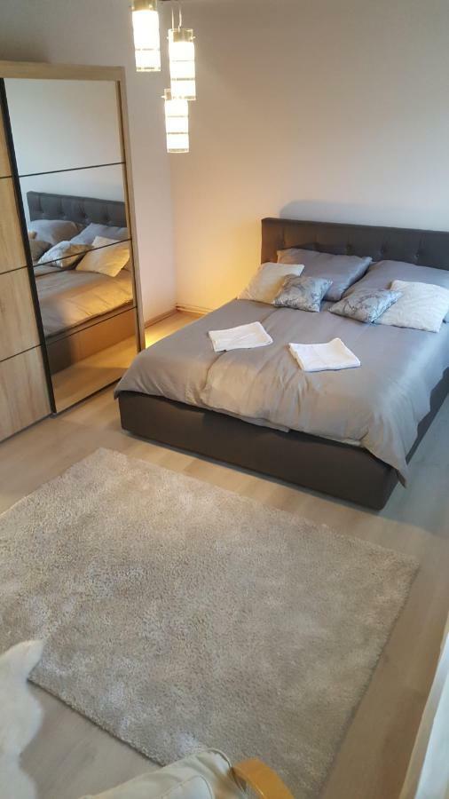 Gutenberg Utca Apartman Szeged Eksteriør billede